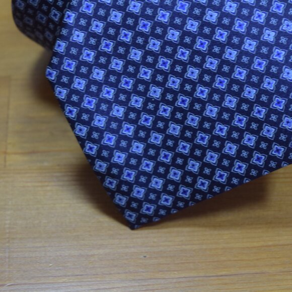 $840 New BRIONI Navy Aqua Blue Floral Medallion Handmade Italy Silk Neck Tie - Picture 7 of 15